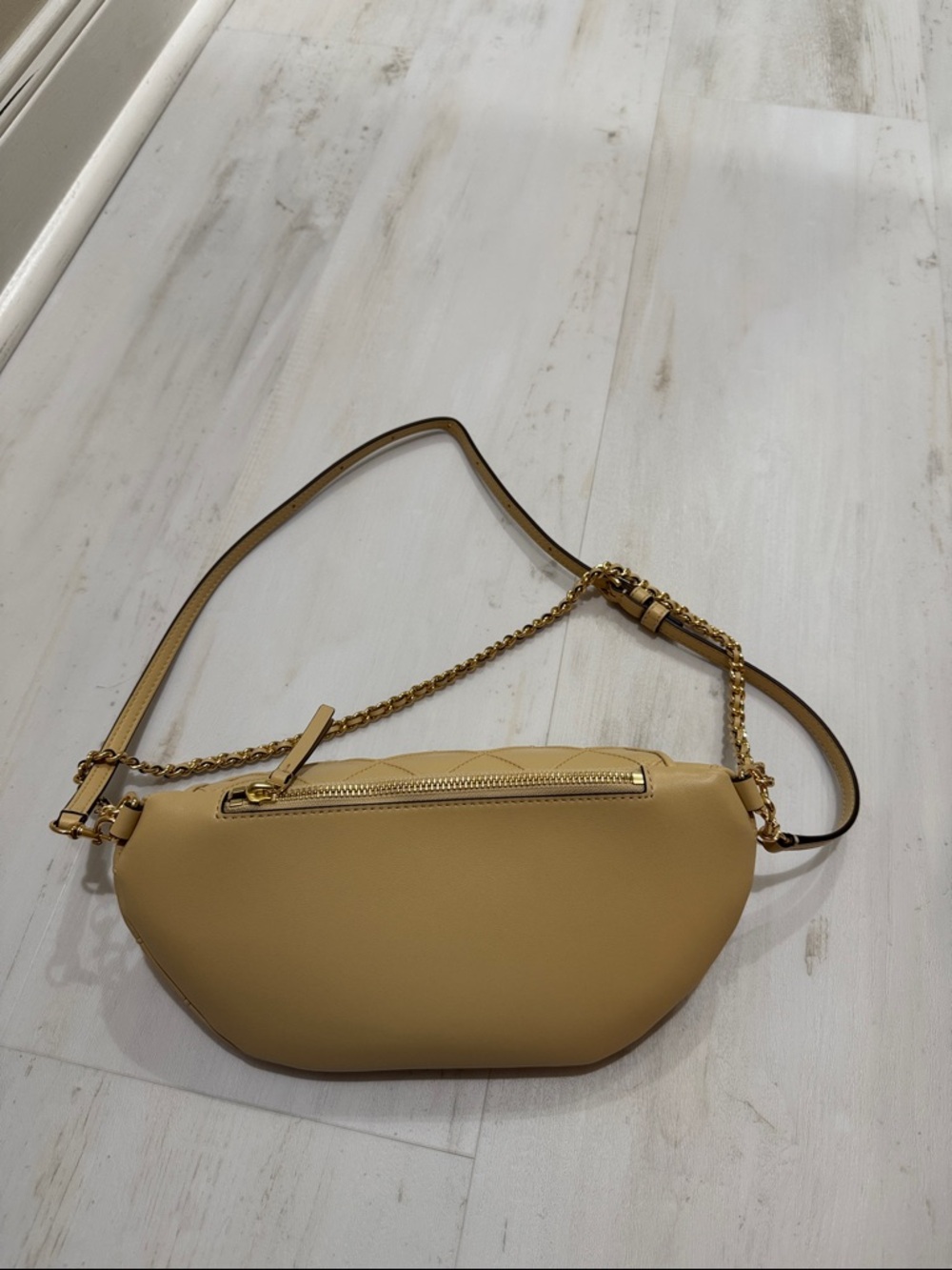 Tory Burch Fleming belt bag - Picture 5 of 8